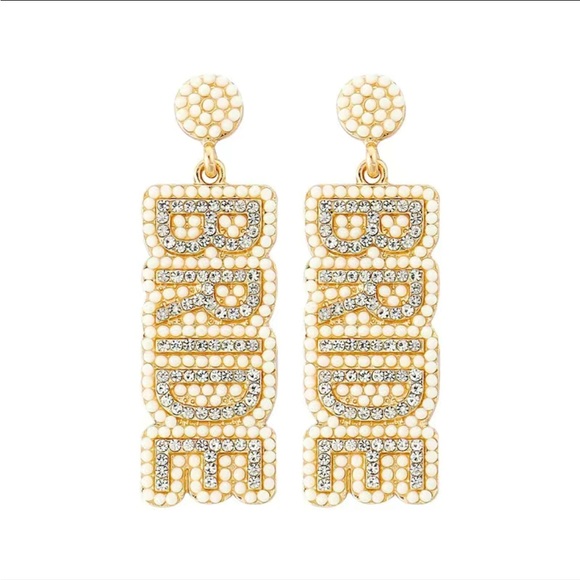 Jewelry - BEIGE SEED BEAD BRIDE EARRINGS